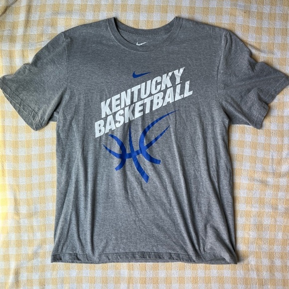Nike Gray Kentucky Basketball Tee Shirt - Picture 1 of 2